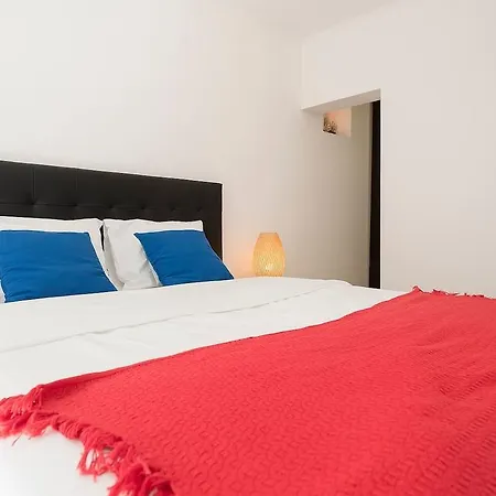 Appartement Roots - *